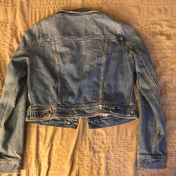 AE Classic Denim Jacket - Picture 4 of 4